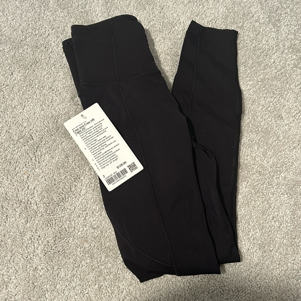NEW WITH TAGS - lulu lemon fast and free HR tight 25” -black